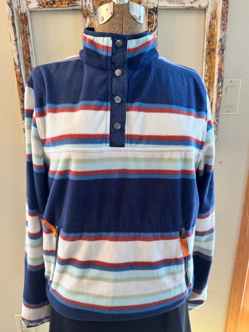 Passenger Canyon Recycled Polar Fleece
Pullover